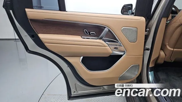 Land Rover Range Rover — Фото автомобиля 19
