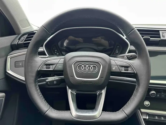 Audi Q3 — Фото автомобиля 17