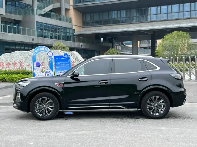 Hongqi HS5 — Фото автомобиля 8