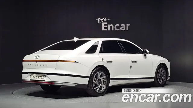 Hyundai Grandeur GN7 — Фото автомобиля 2