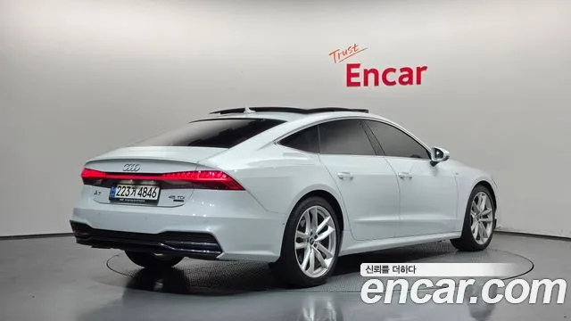 Audi A7 — Фото автомобиля 2