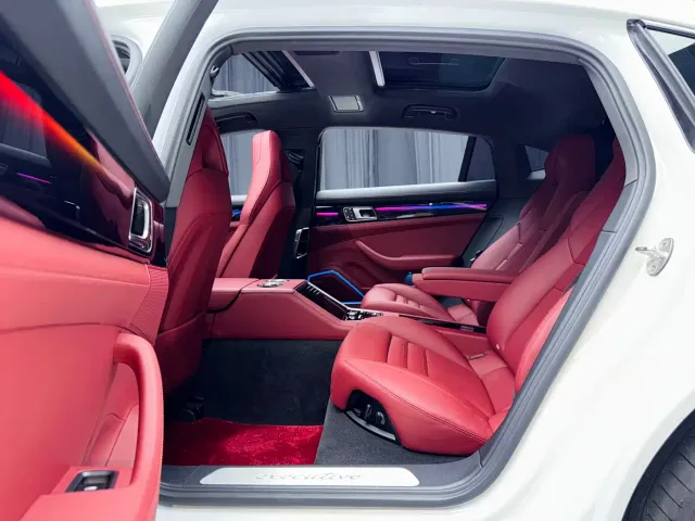 Porsche Panamera — Фото автомобиля 11