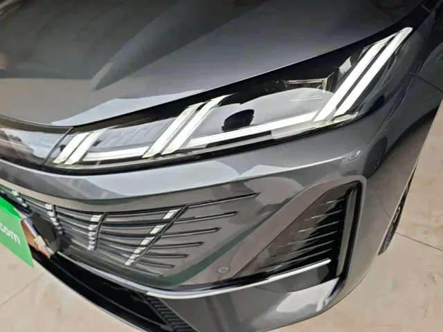 Changan Eado — Фото автомобиля 23