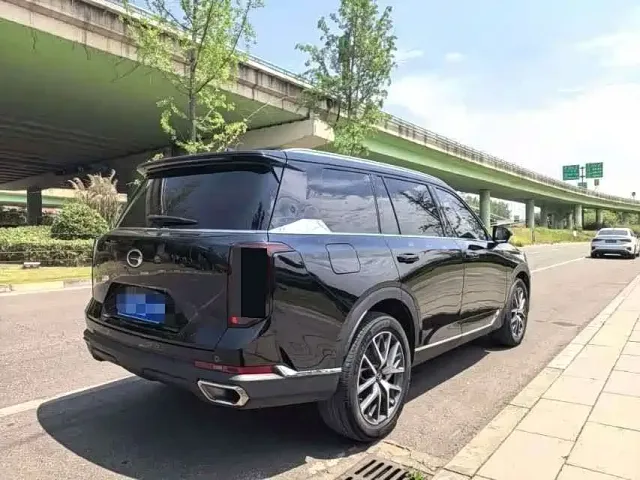 GAC Trumpchi GS8 — Фото автомобиля 13