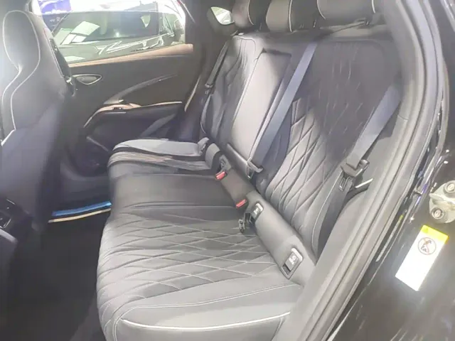 BYD Seal — Фото автомобиля 16