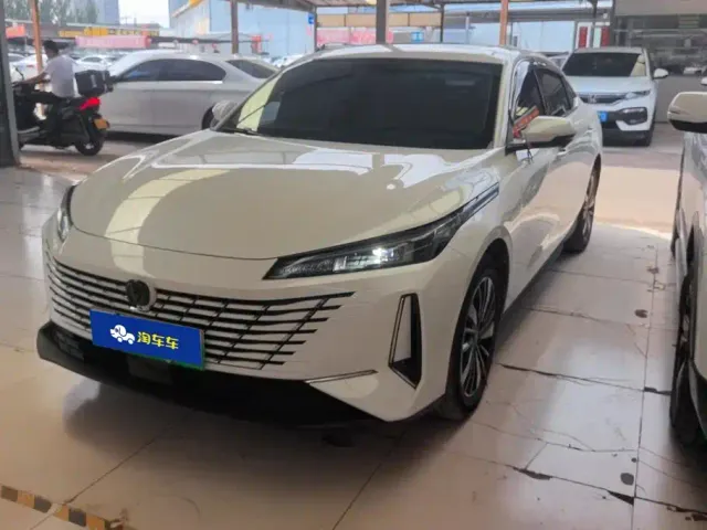 Фотография автомобиля — Changan Eado PHEV