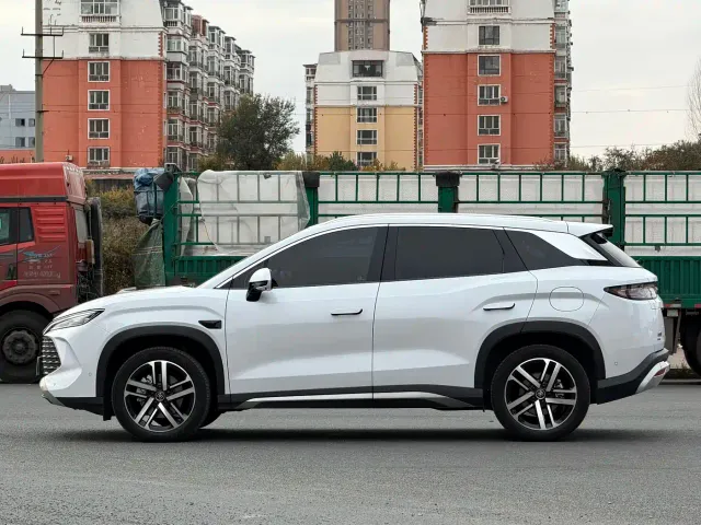 BYD Song L DM-i — Фото автомобиля 7