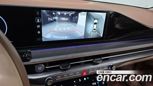 Hyundai Grandeur GN7 — Фото автомобиля 17