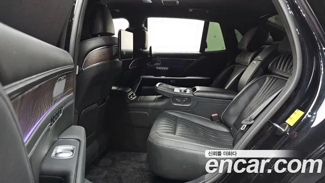 Genesis G90 Бензин 3.5 турбо AWD — Фото автомобиля 9