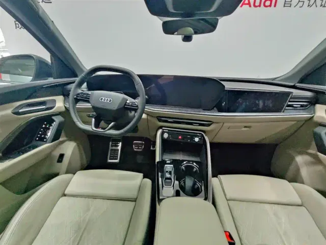 Audi Q5L — Фото автомобиля 6
