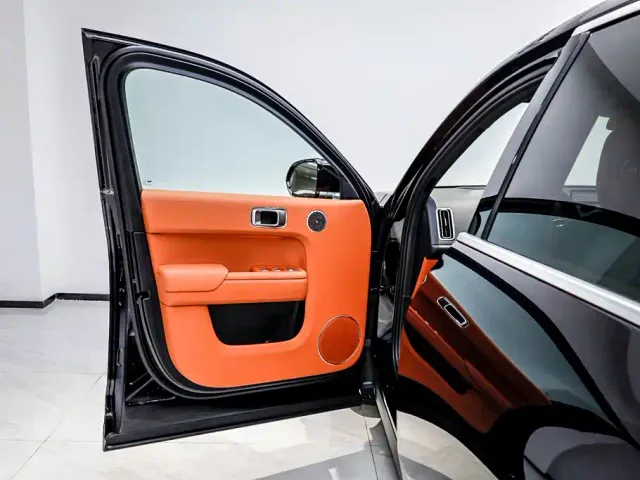 Li Auto L7 — Фото автомобиля 9