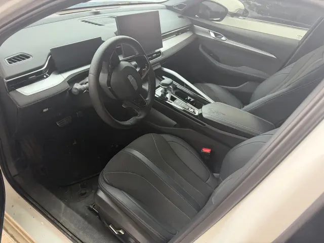 Geely Xingrui — Фото автомобиля 5