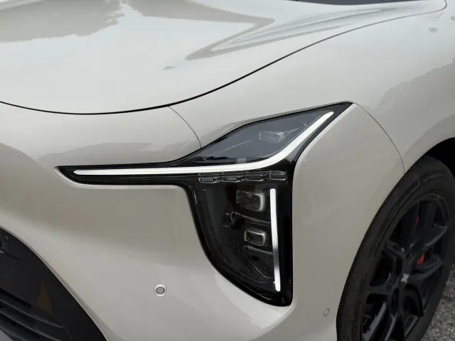 IM Motors LS6 — Фото автомобиля 13