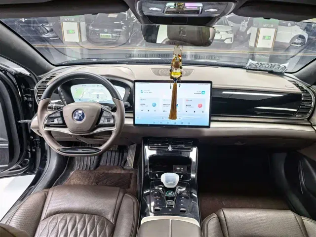 BYD Han — Фото автомобиля 8