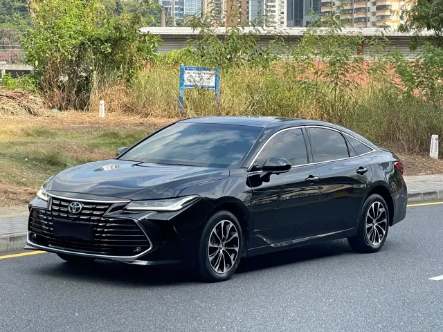Фотография автомобиля — Toyota Avalon