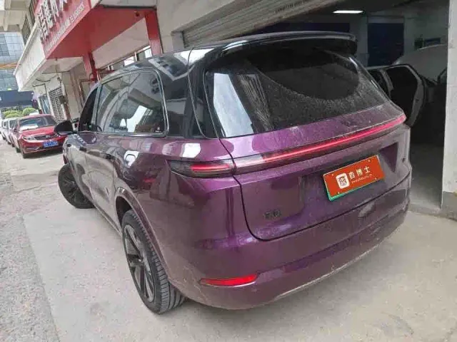 Li Auto L9 — Фото автомобиля 4