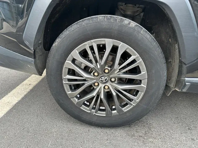 Toyota Wildlander — Фото автомобиля 16