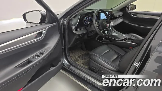 Hyundai Grandeur Grandeur (New) Hybrid — Фото автомобиля 10