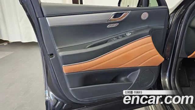 Genesis GV80 — Фото автомобиля 13