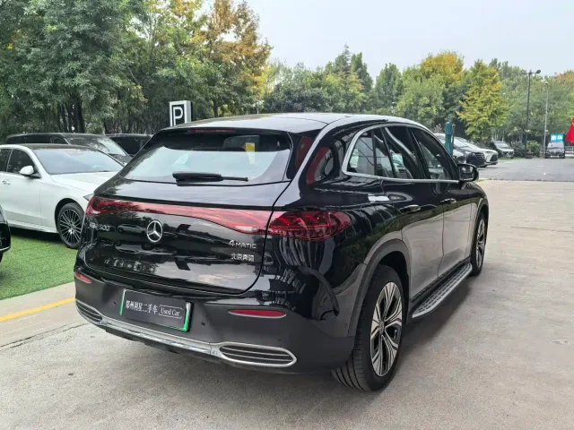 Mercedes-Benz EQE SUV — Фото автомобиля 4