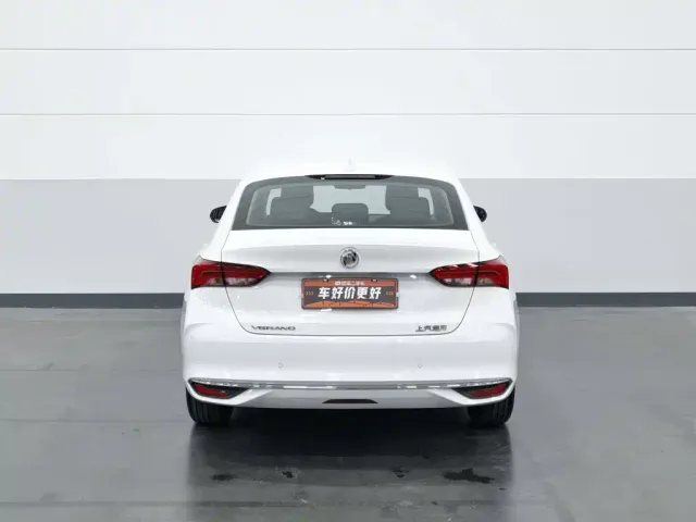 Buick Verano — Фото автомобиля 4