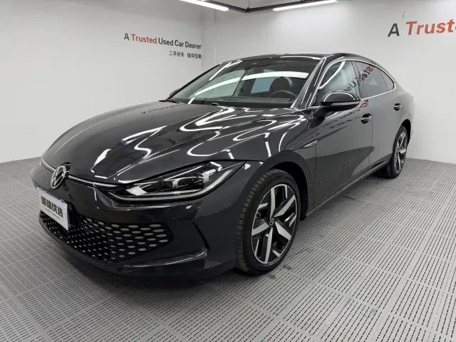 Фотография автомобиля — Volkswagen Lamando