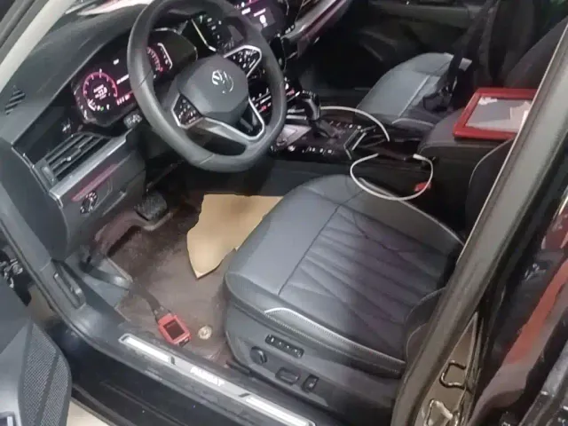 Volkswagen Passat — Фото автомобиля 14