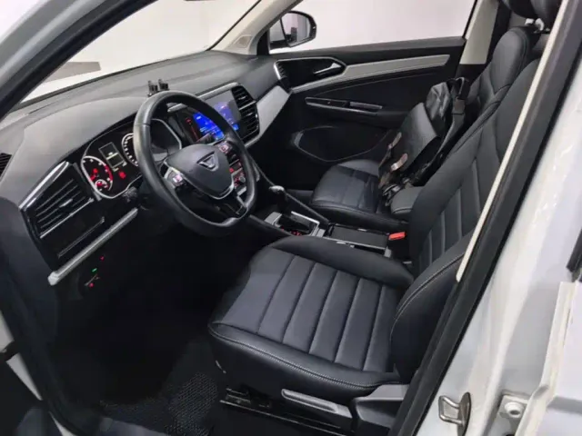 Jetta VS7 — Фото автомобиля 10