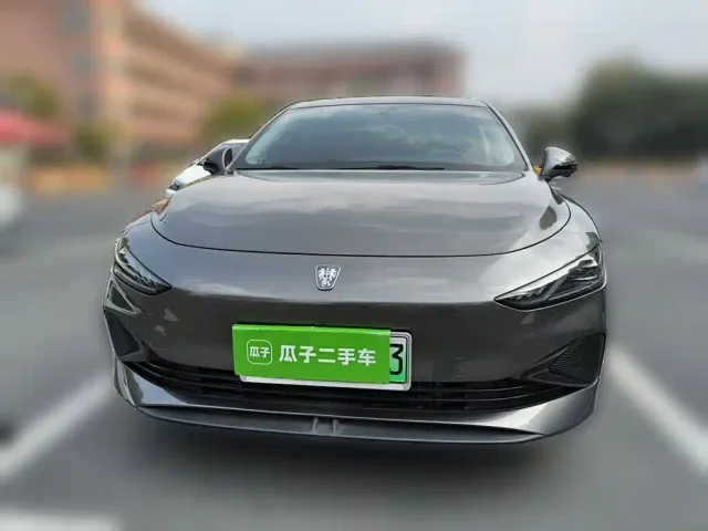 Roewe D7 — Фото автомобиля 2
