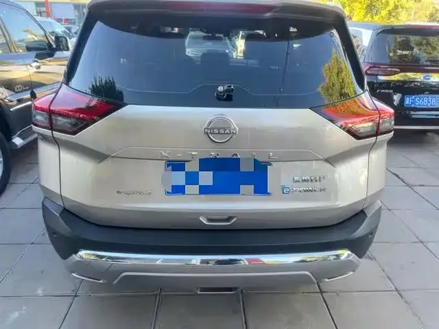 Nissan X-Trail — Фото автомобиля 5