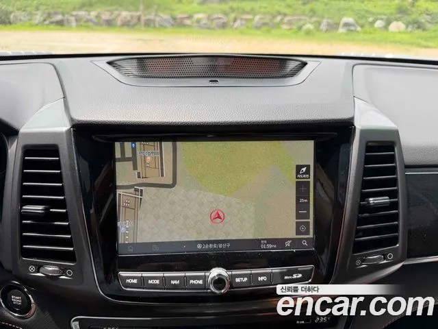 KG_Mobility_Ssangyong Rexton Новый Rexton Sport Khan Дизель 2.2 4WD — Фото автомобиля 9