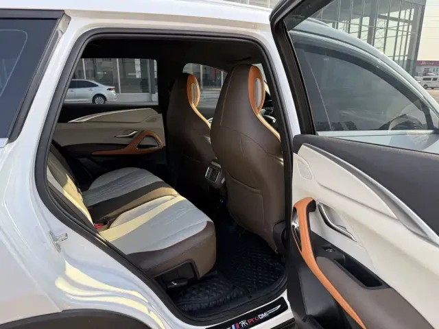 BYD Song Pro — Фото автомобиля 15