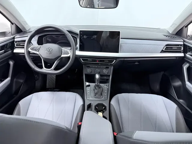 Volkswagen Lavida — Фото автомобиля 8