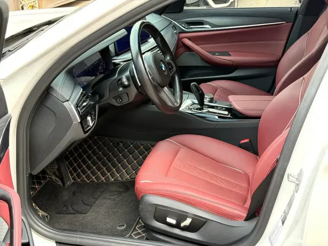 BMW 5 Series — Фото автомобиля 4