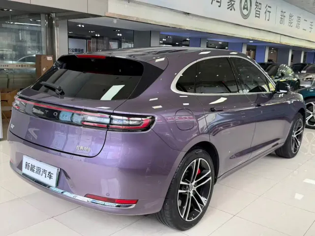 Aito M5 — Фото автомобиля 12