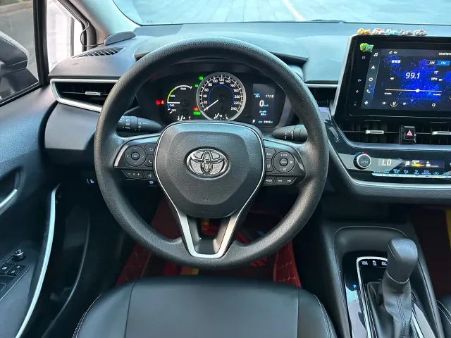 Toyota Corolla — Фото автомобиля 11