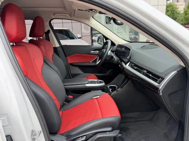 BMW X1 — Фото автомобиля 7