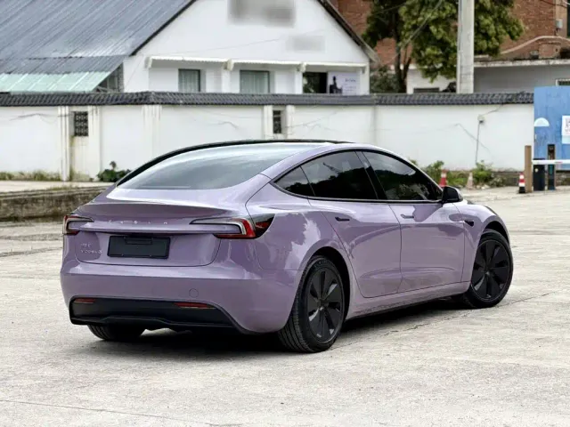 Tesla Model 3 — Фото автомобиля 6