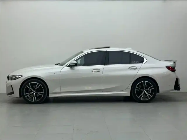 BMW 3 Series — Фото автомобиля 3