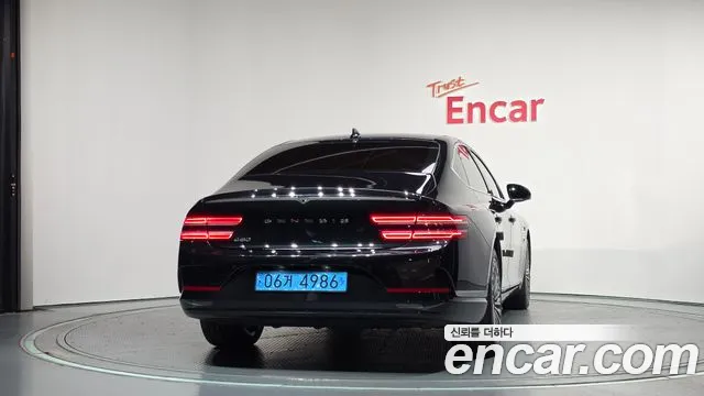Genesis G80 Electrified G80 (RG3) — Фото автомобиля 3