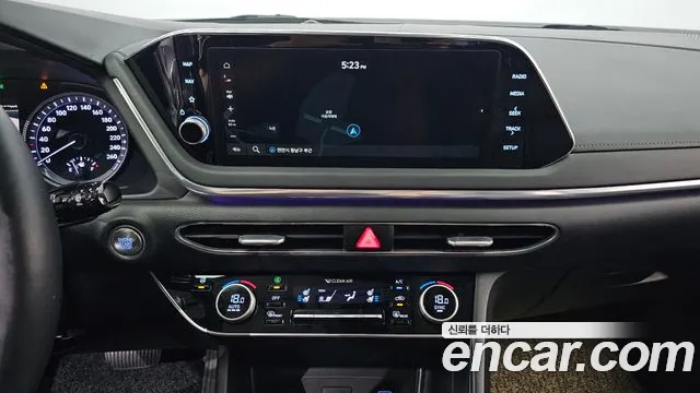 Hyundai Sonata — Фото автомобиля 16