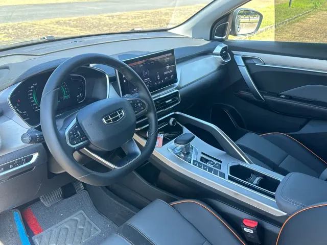 Geely Binyue — Фото автомобиля 18