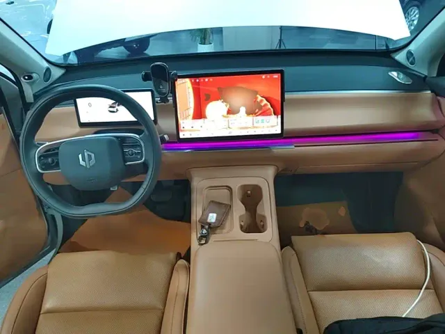 Leapmotor C10 — Фото автомобиля 9