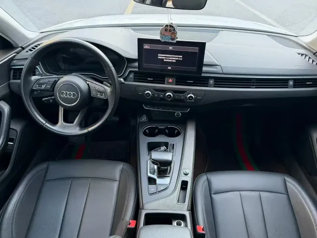 Audi A4L — Фото автомобиля 5