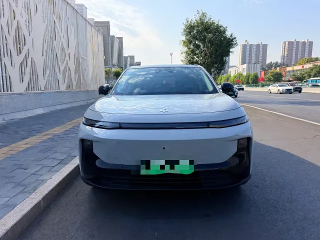 Leapmotor B10 — Фото автомобиля 2