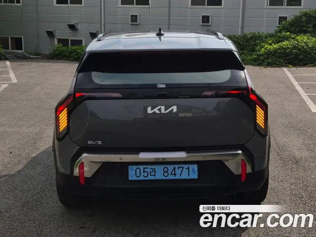 Kia EV3 — Фото автомобиля 4