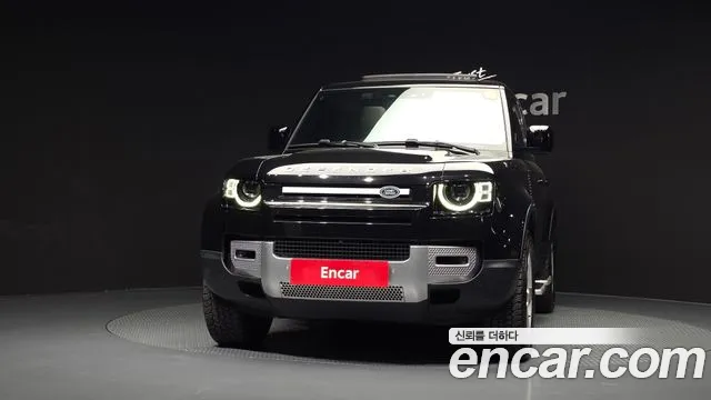 Land Rover Defender L663 — Фото автомобиля 3