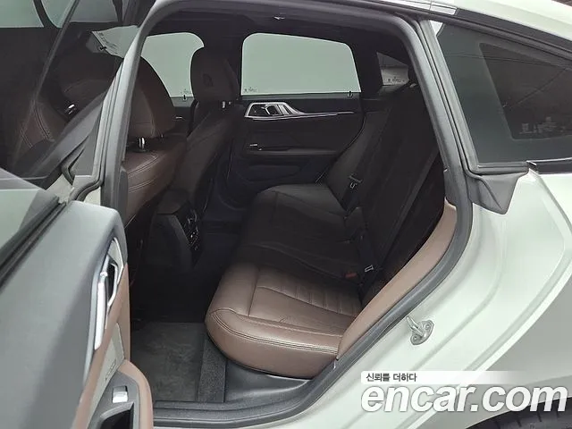 BMW 4 Series G22 — Фото автомобиля 14
