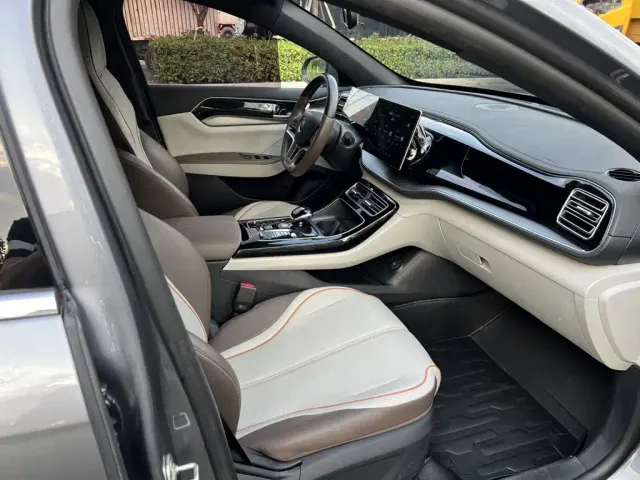 BYD Qin PLUS — Фото автомобиля 8