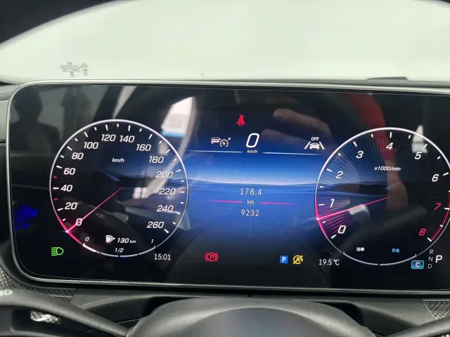 Mercedes-Benz C-Class — Фото автомобиля 16